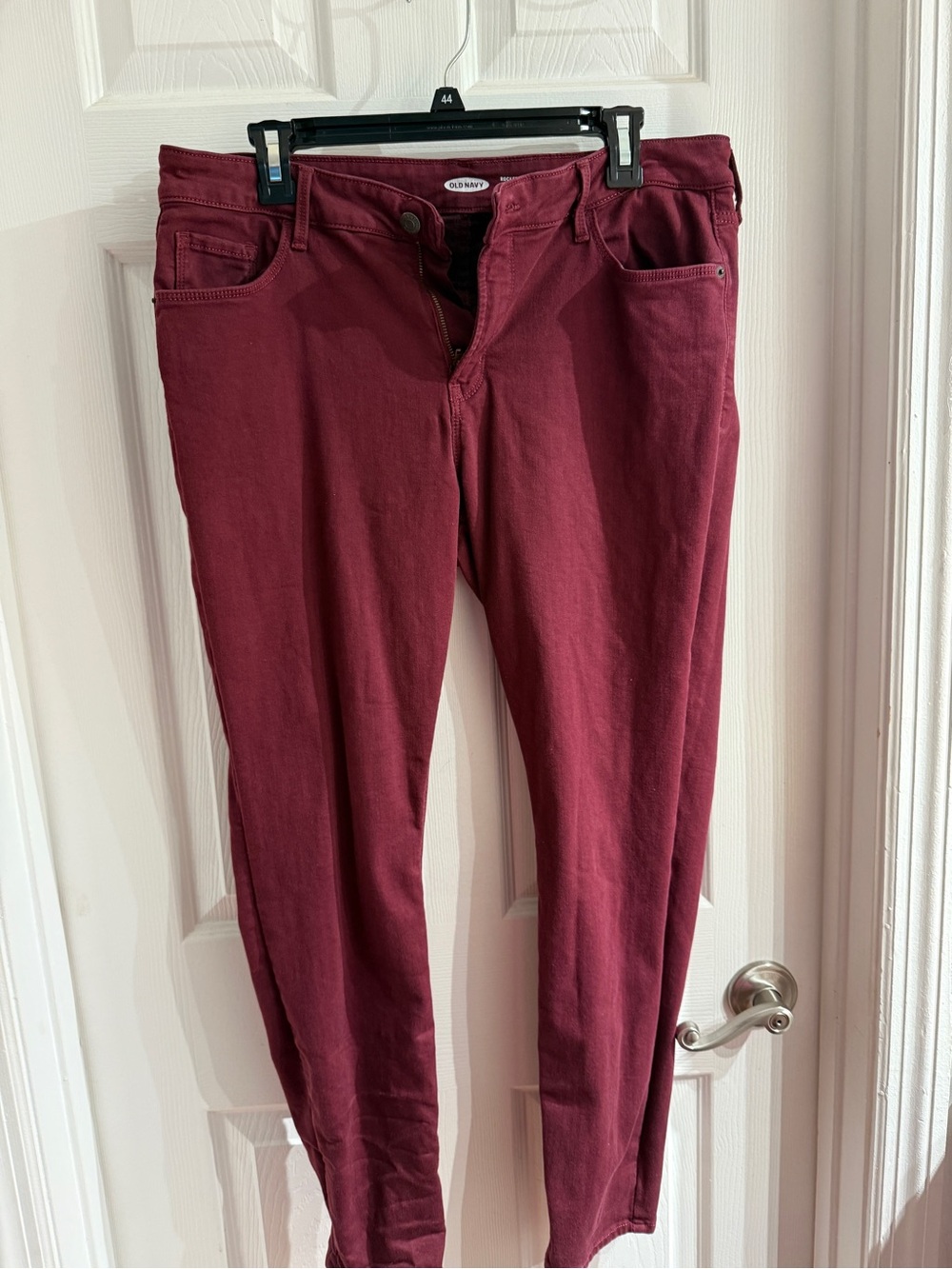 Old Navy Women's Burgundy Skinny Jeans